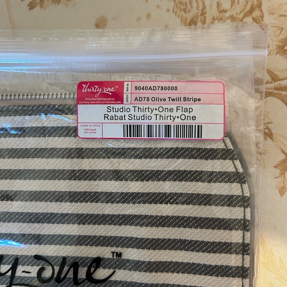Thirty-One Olive Twill Stripe Flap